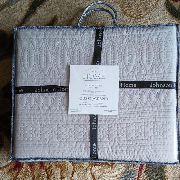 Embroidered 100% Egyptian Cotton 3 Piece Queen Quilt Set - Picture 1 of 5